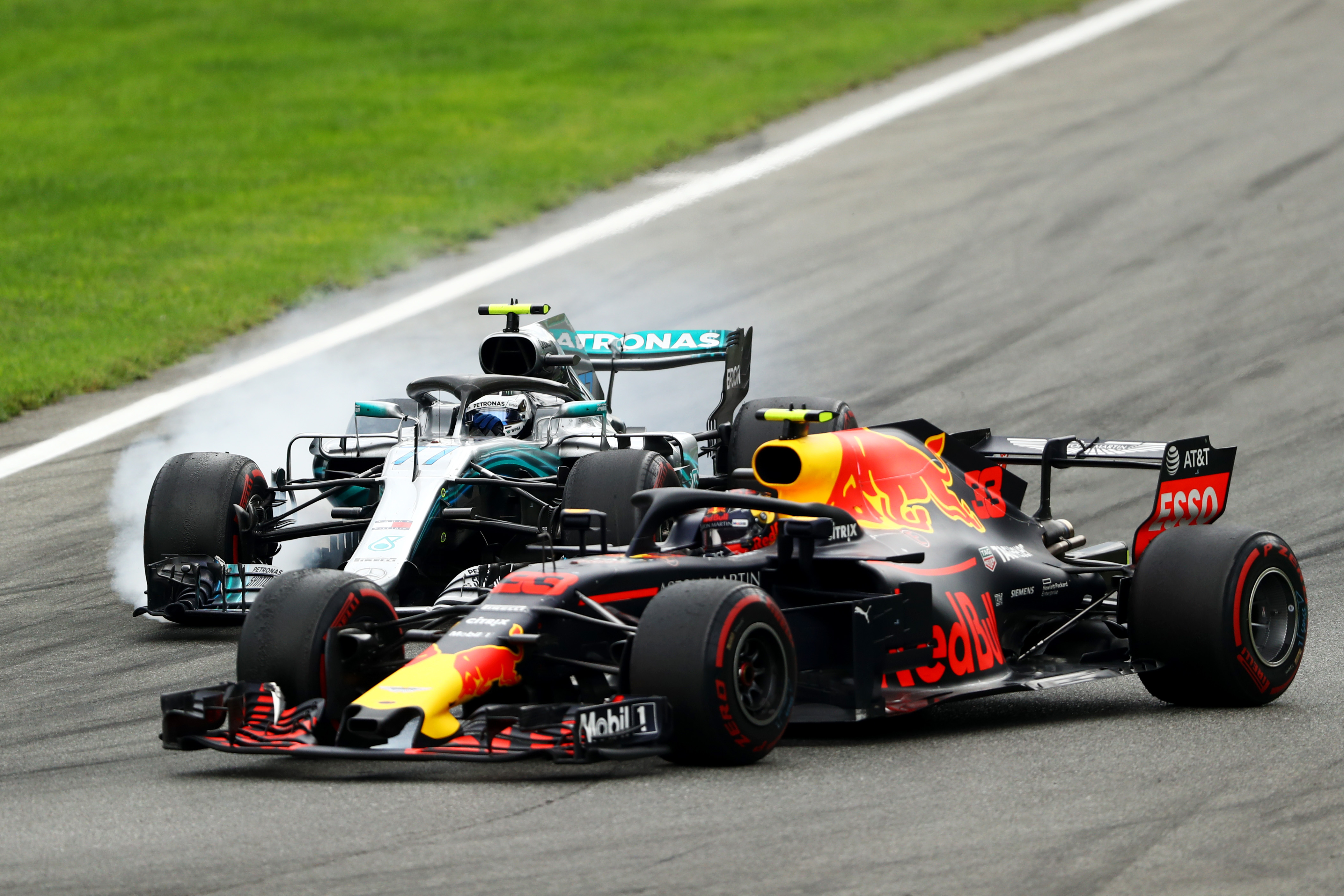 Verstappen v Bottas.jpg