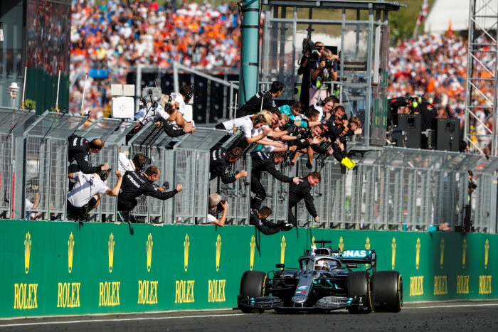 Hamilton wins Hungary