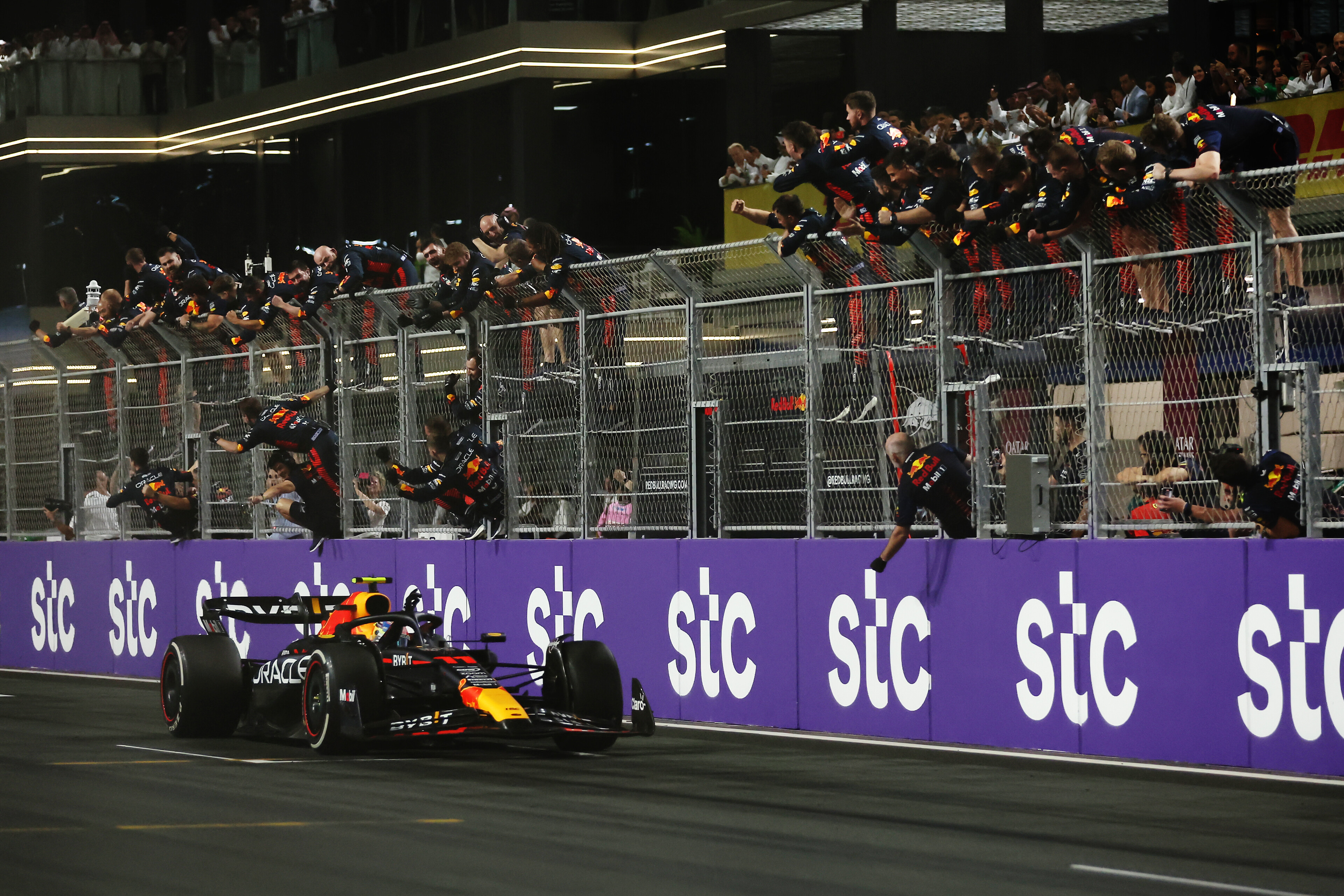 Perez Dominates 2023 Saudi Arabian GP – Sport Grill Perez Dominates 2023 Saudi Arabian GP – Sport Grill